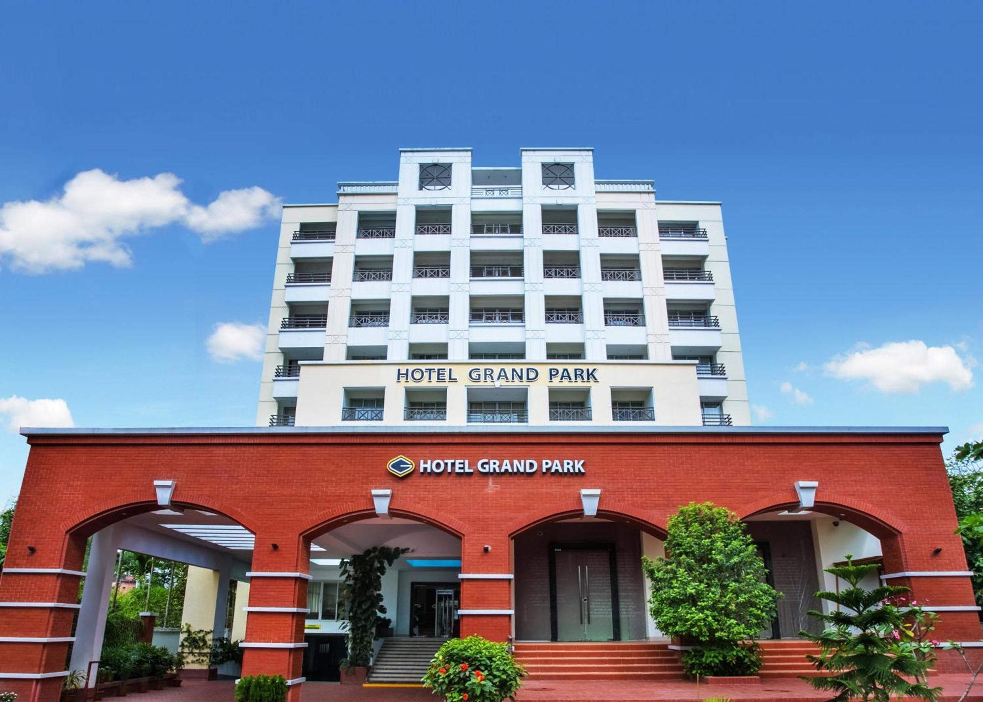 Hotel Grand Park Barishal Exterior photo